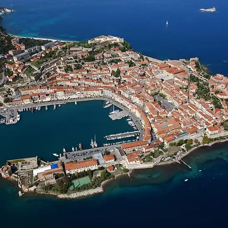Cosmopoli Via Della Campana Apartman