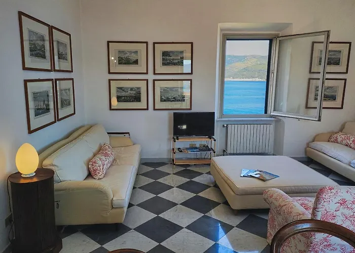 Cosmopoli Via Della Campana Portoferraio