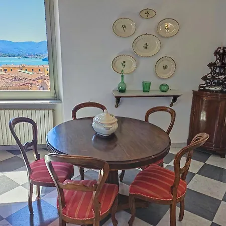 Cosmopoli Via Della Campana Apartment *